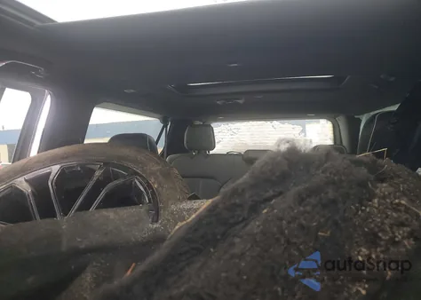 2024 Jeep Grand Wagoneer L Series Ii z USA, uszkodzony, nr VIN 1C4SJSFP9RS132858